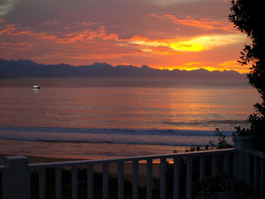Southern Cross Beach House Plettenbergbaai Buitenkant foto